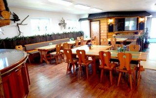 tische-tafel.jpg tische-tafel.jpg