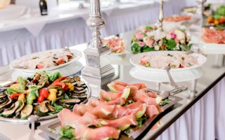 12apostelamstaadtessenbuffet-01.jpg 12apostelamstaadtessenbuffet-01.jpg