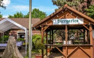 Landgasthaus_vorderer_Biergarten_1080x608_klein-350x350.jpg Landgasthaus_vorderer_Biergarten_1080x608_klein-350x350.jpg