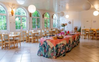 saalvermietung.de Hotel Schlosshof Gastraum 6.jpg