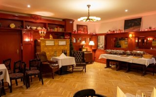 Alter Tanzsaal Zarrendorf saalvermietung.de 10.jpg Alter Tanzsaal Zarrendorf saalvermietung.de 10.jpg