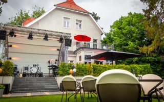 Heinzberg Villa Glanzstoff saalvermietung.de Firmenevent 2.jpg Heinzberg Villa Glanzstoff saalvermietung.de Firmenevent 2.jpg