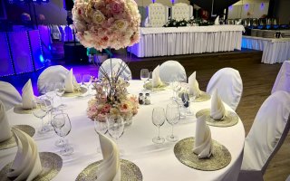 Shangrila_Veranstaltungsraum_modern_partaraum.de 2.jpg Shangrila_Veranstaltungsraum_modern_partaraum.de 2.jpg