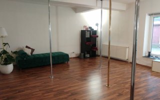 Düsseldorf Benrath Yoga Studio partyraum.de 3.jpg