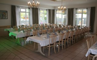 Roßbach Pienzenauer44 partyraum.de 3.JPG Roßbach Pienzenauer44 partyraum.de 3.JPG