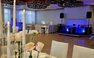 Schloß Holte-Stutenbrock Eventsaal Am Markt partyraum.de 12.jpg Schloß Holte-Stutenbrock Eventsaal Am Markt partyraum.de 12.jpg