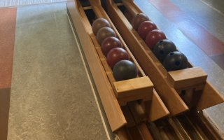 Roßbach Pienzenauer44 Kegelbahnen partyraum.de 3.JPG Roßbach Pienzenauer44 Kegelbahnen partyraum.de 3.JPG