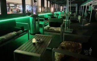 terrasse2-horz.jpg terrasse2-horz.jpg