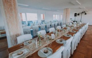 Ehrenkirchen Schuble partyraum.de 1.jpg Ehrenkirchen Schuble partyraum.de 1.jpg