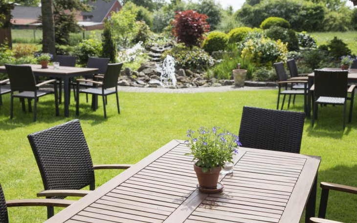 Neukirchen THIES42 Hochzeit saalvermietung.de 3.jpg