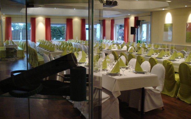 Neukirchen THIES42 Firmenevents saalvermietung.de 1.jpg