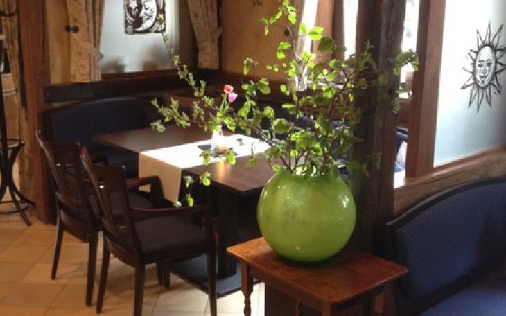 Neukirchen THIES42 Familienfeiern saalvermietung.de 1.jpg