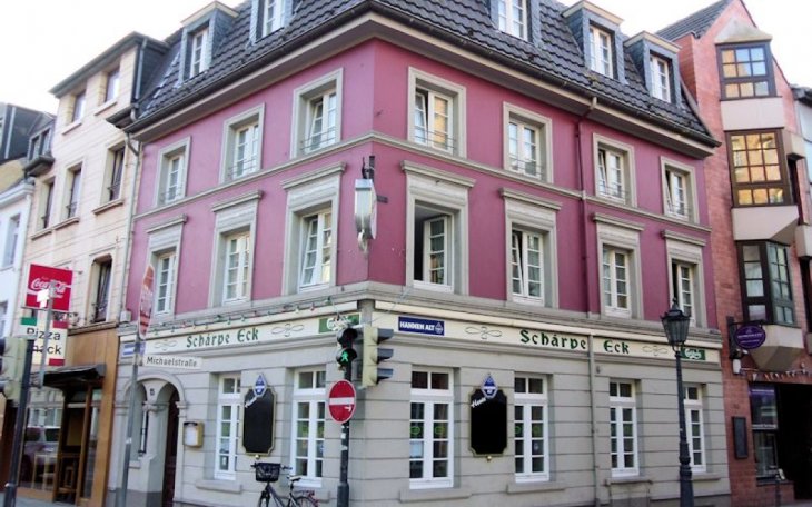 Neuss Schärpe Eck saalvermietung.de 3.jpg