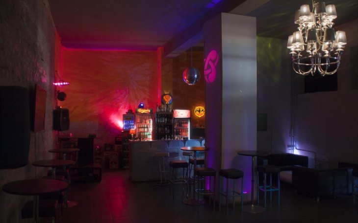 saalvermietung.de Salz-Club Raum 2 Lounge 2.jpeg