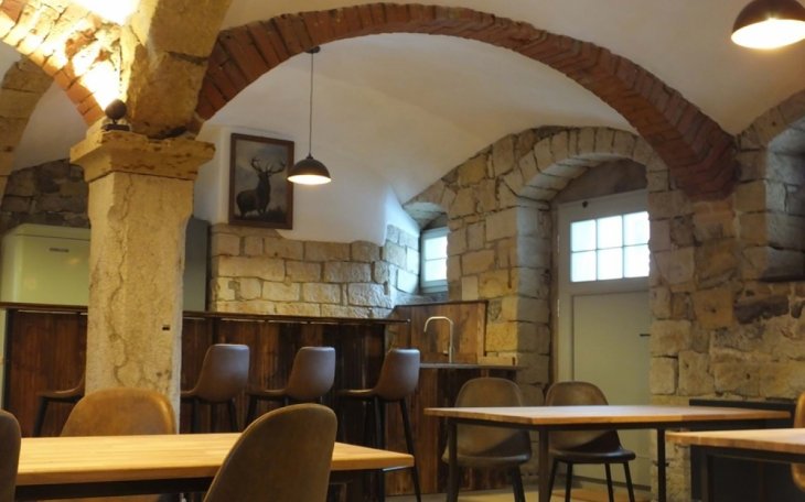 saalvermietung.de Ferien in der saechsischen Schweiz Festsaal 7.