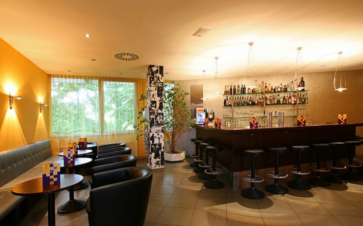 saalvermietung.de FIRST FLOOR Bar 1.jpg