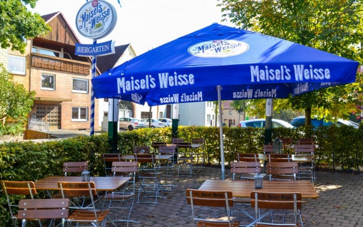 saalvermietung.de Lindengarten Biergarten.jpg