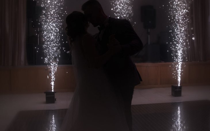 saalvermietung.de Kristall Eventhaus Lemgo Paar.jpg