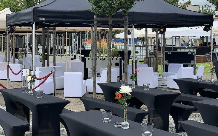 saalvermietung.de Firmenfeier 2.jpg