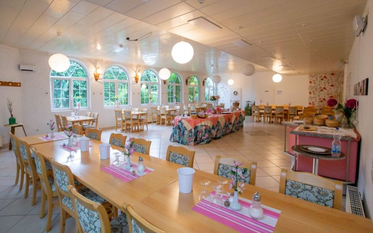 saalvermietung.de Hotel Schlosshof Gastraum 4.jpg