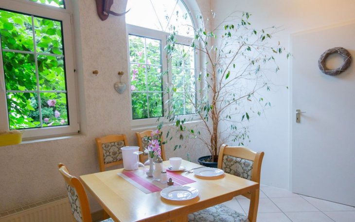 saalvermietung.de Hotel Schlosshof Gastraum 9.jpg