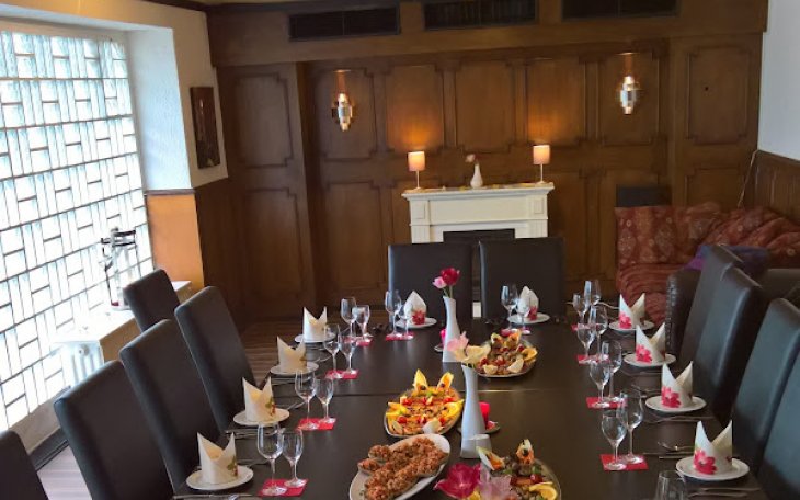 saalvermietung.de Namini’s Restaurant 2.jpg