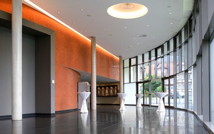 saalvermietngung.de Kongresszentrum werratal Foyer.jpg