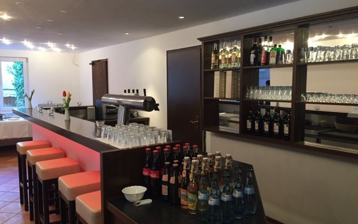 saalvermietung.de Seebrückermühle Theke Bar.jpg
