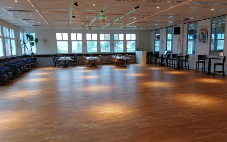 Schorndorf Tanzhaus Schorndorf Barbereich saalvermietung.de 5.jp