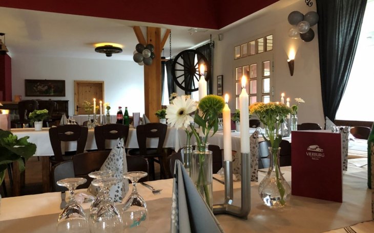 VIERBURG Bützow saalvermietung.de 3.jpg