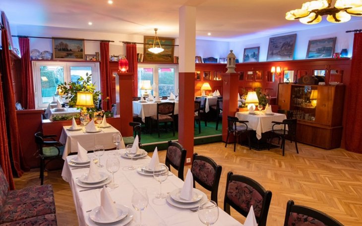 Alter Tanzsaal Zarrendorf saalvermietung.de 2.jpg