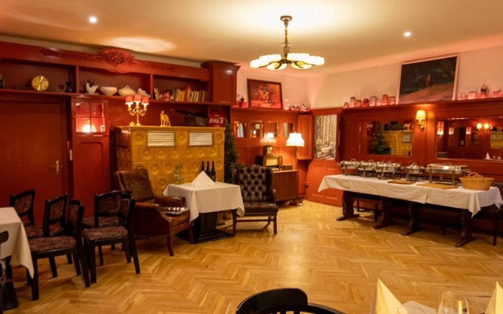 Alter Tanzsaal Zarrendorf saalvermietung.de 15.jpg