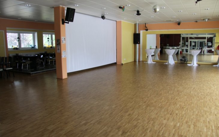 Happy Hours Großer Festsaal saalvermietung.de 3.jpg