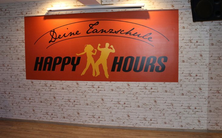 Happy Hours Party- und Trainingssaal saalvermietung.de 1.jpg