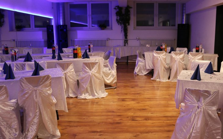 Happy Hours Party- und Trainingssaal saalvermietung.de 2.jpg