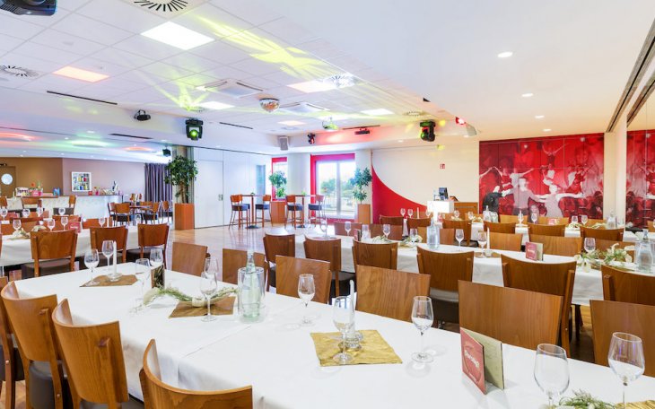 Garbsen Kressler Saal 1 und 2 saalvermietung.de 3.jpg