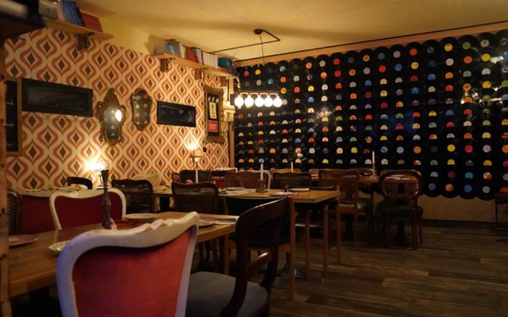 Dandy Universaal Eventlocation Köln saalvermietung.de 3.jpg