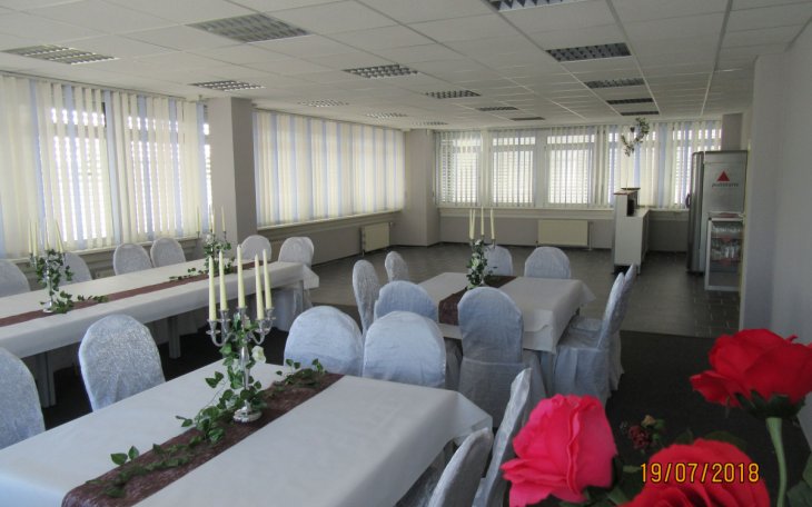 Clubraum 113 Camp Schwerin saalvermietung.de 4.jpg