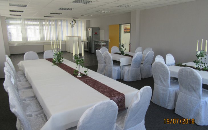 Clubraum 113 Camp Schwerin saalvermietung.de 5.jpg