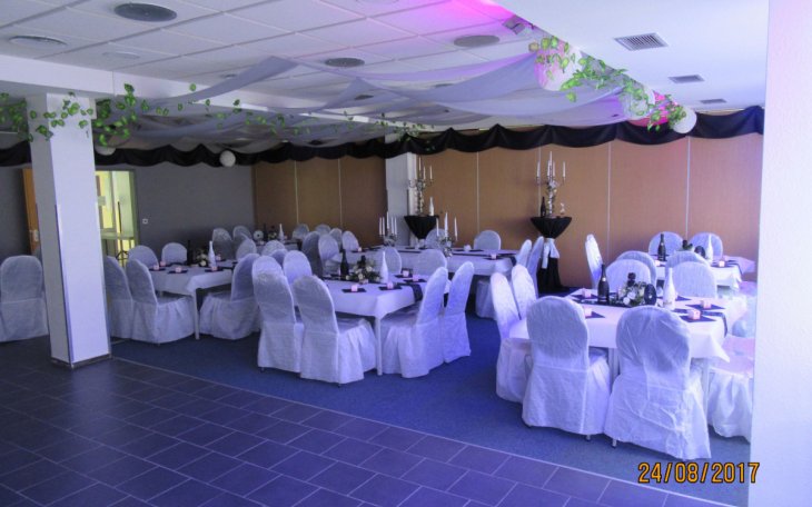 Kleiner Festraum 10 A Camp Schwerin saalvermietung.de 9.jpg