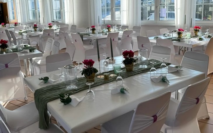 Stars Events Arnsberg saalvermietung.de Tischdeko.jpg