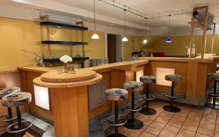 Vereinskeller Stars Events saalvermietung.de 3 Theke.jpg