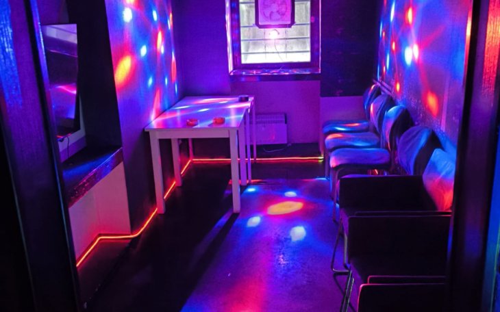 WhatsApp Bild Kiosk Gaming Lounge partyraum.de 11.jpg