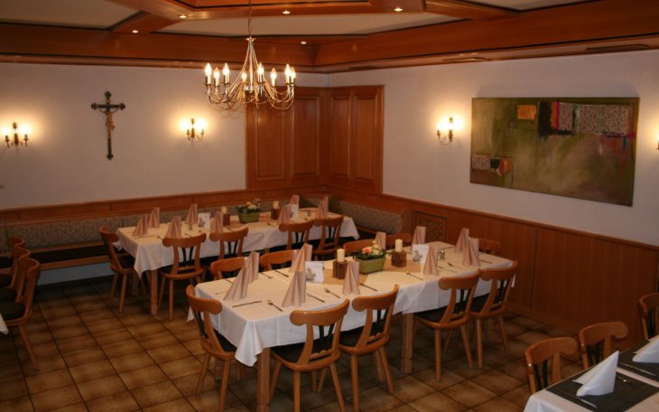 Roßbach Pienzenauer44 Nebenzimmer partyraum.de 2.JPG