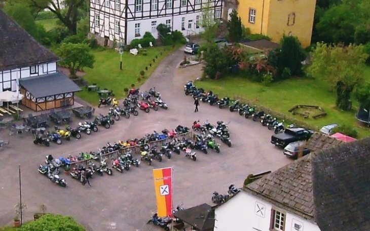 Höxter Tonenburg partyraum.de 2.jpg