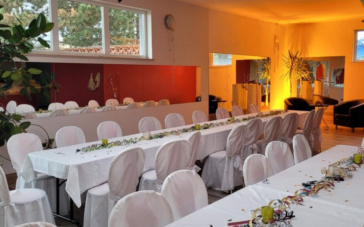 Schützenhaus Leisnig Eventraum Erdgeschoss partyraum.de 2.jpg