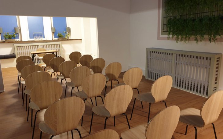 Tante Astrid e.V. Kleiner Seminarraum Köln partyraum.de 15.jpg