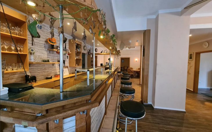 Gasstätte Neuhaus Gütersloh partyraum.de 6.png