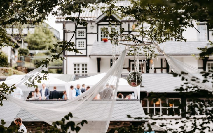 01_ Festlich Waldheim Dörspetal Bergneustadt partyraum.de.jpg