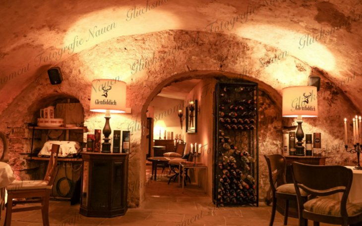 Gewölbe Nauen partyraum.de 9.jpg